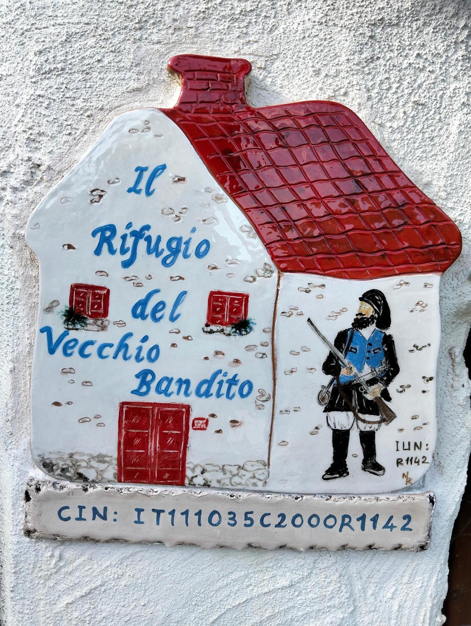 Il Rifugio Del Vecchio Bandito Iglesias Εξωτερικό φωτογραφία